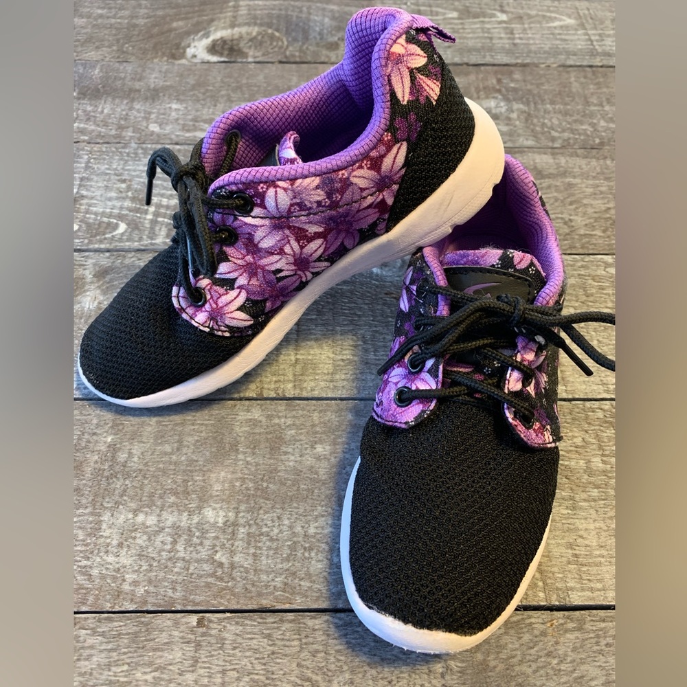 Geers by Dream Seek Purple Flower Sneakers